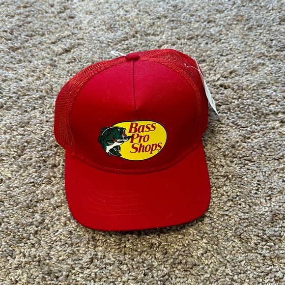 RED MESH BASS PRO HAT - Picture 1 of 1